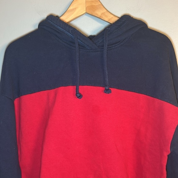Hollister Cropped Color block Hoodie, Sz M, Navy Blue, Red Sweatshirt - Picture 3 of 8